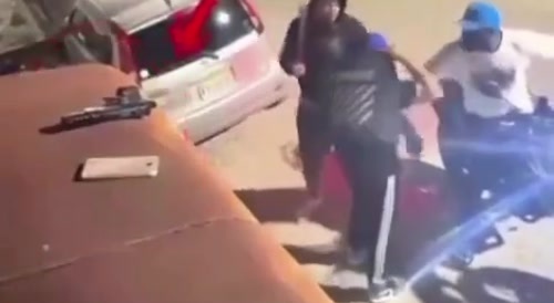 Man Outsmarts Robbers