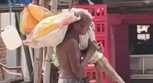Man carries sister's skeleton to bank