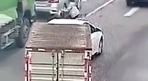 Female Cyclist FAFO's