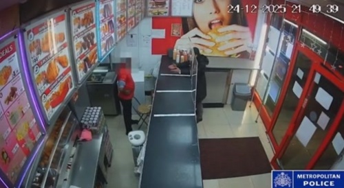 Man pulls a gun on chicken shop staff over wrong sauce