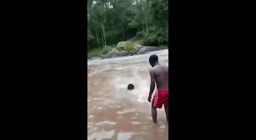 Watching Your Friend Drown Is Funny AF!