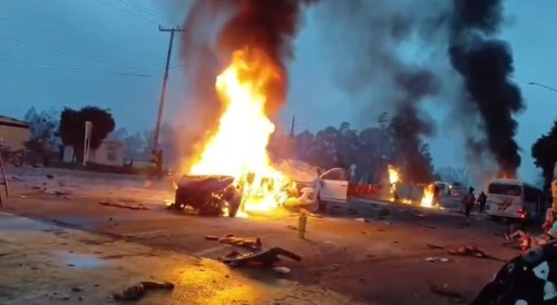 Speeding Truck Kills 5, Injuring 21 At Toll Both