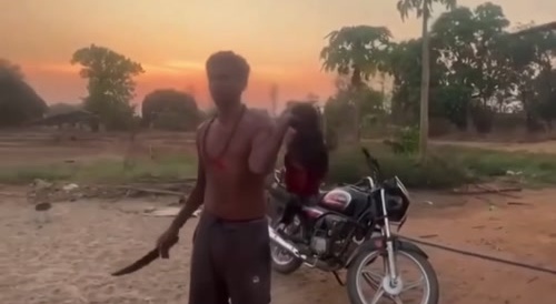 Man Kills Wife & Keeps The Head