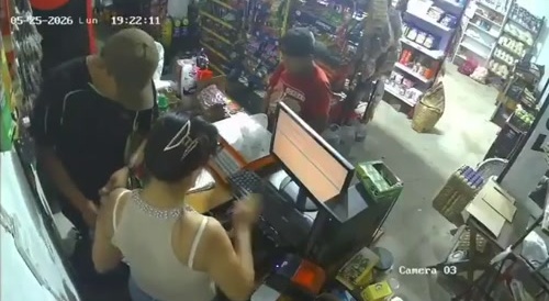 Man Tries To Robs A Store