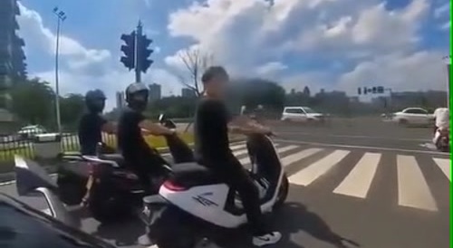 8+9 Monkey