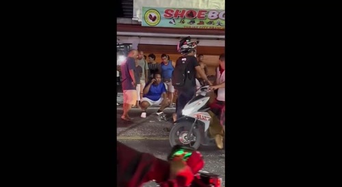 Drivers Stab It Out Over Fare