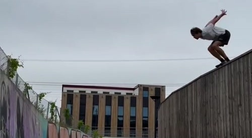 Graffitti jump