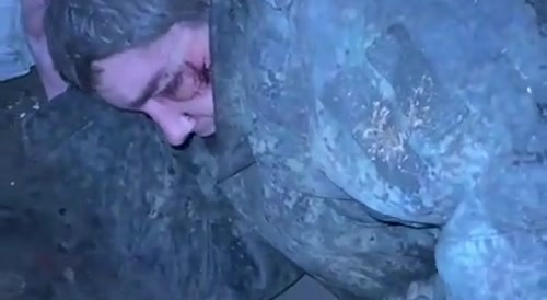 Ruѕѕіаn Mіӏіtаrу Offісеr Boostig Morale