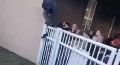 Protesters beat up migrants