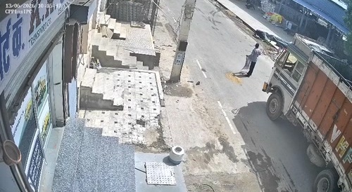 Worker accidentally ran over, dies with a loud skull pop