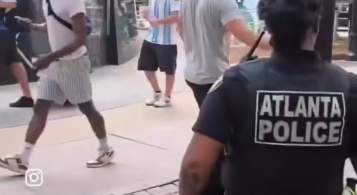 An English football fan provokes Argentinian fans