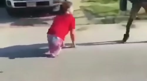 A little twist in this street fight