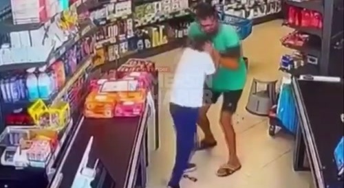 In Mersin Turkey, a monster cornered a child in a supermarket and brutally beat him.