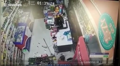 Cashier Defends Himself Using Beers