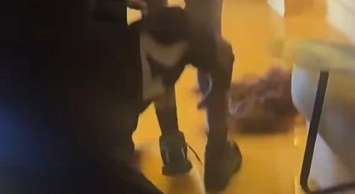 Manly Ratchets Fight in Asian Salon