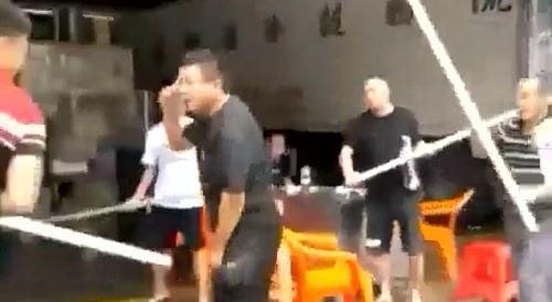 Chang down