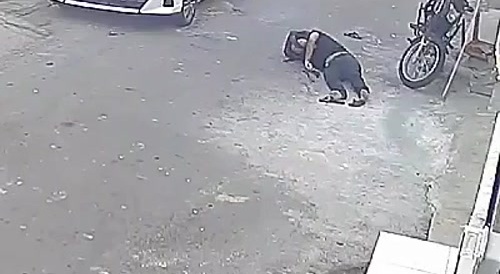 Gun vs. Knife