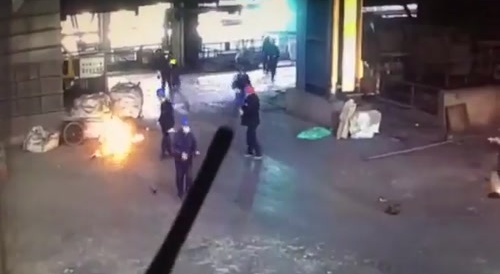Poor Bastard is Burned Alive at Steel Plant - china
