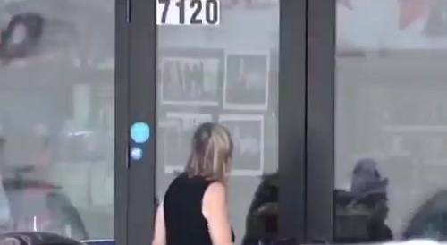 'Rasta Ratchet' Maces Store Clerk