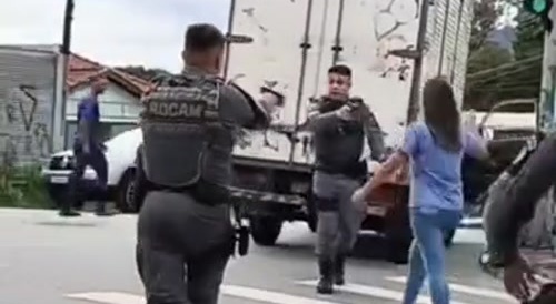 Brazilian Popo Shoot Bitch With A Knife