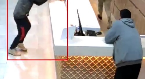 Ice cream shop robbery, no mask. Not very smart.